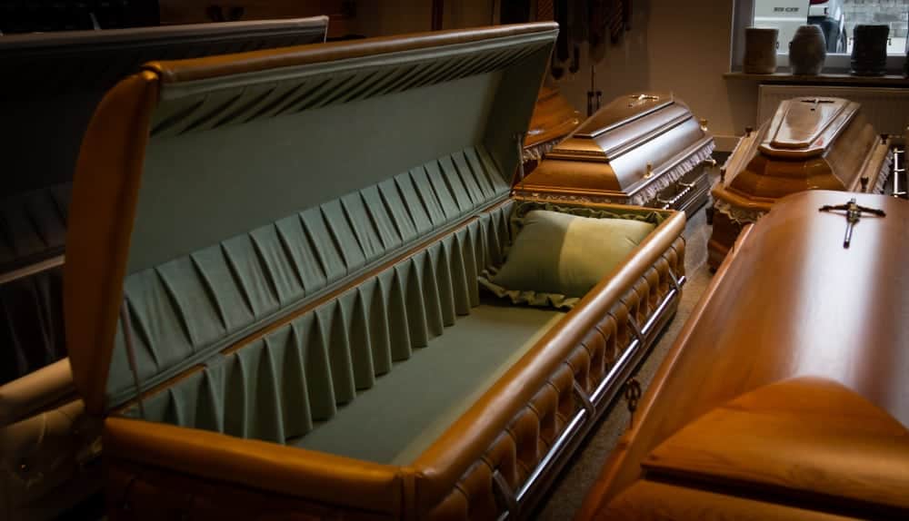 Why Are Funerals So Expensive? (Top 20 Reasons)