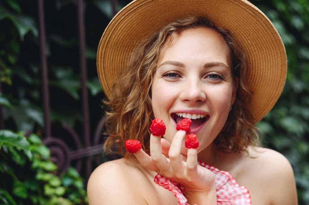 Woman Named Raspberry Why Are Raspberries So Expensive? (10 Reasons)
